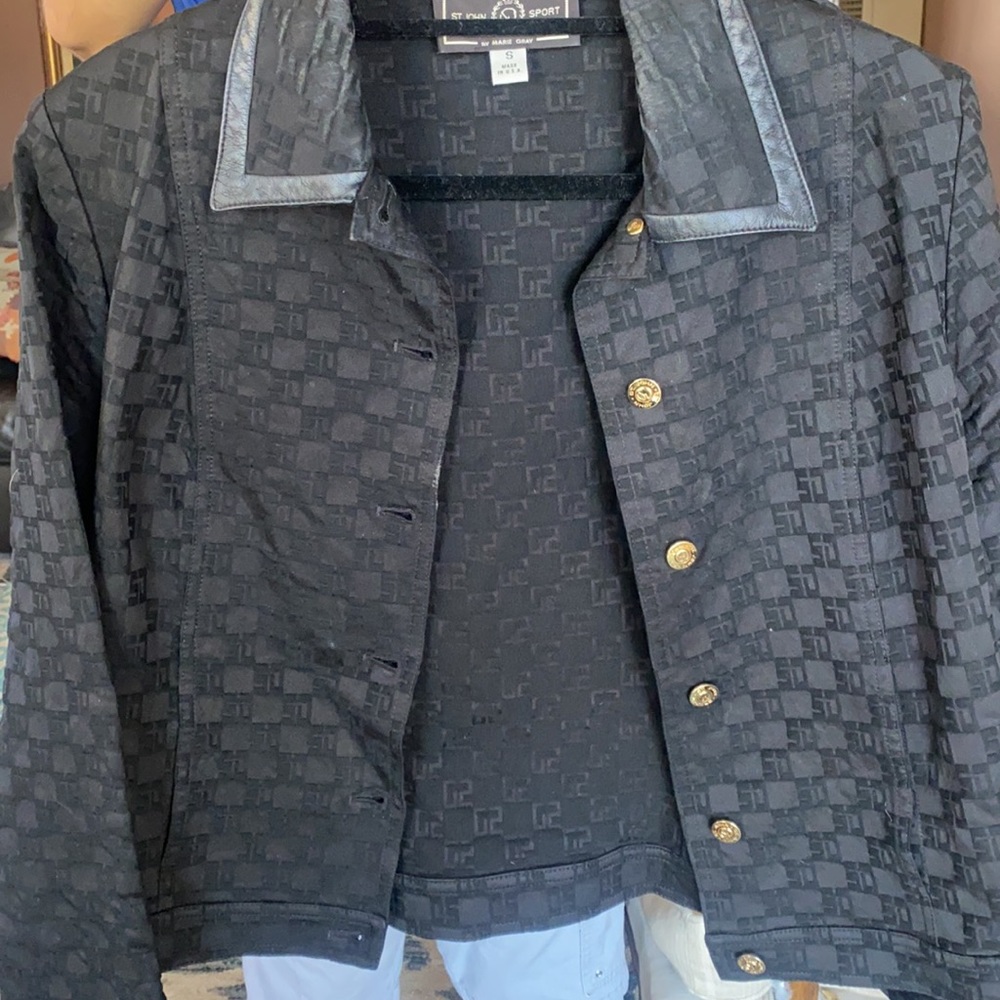 ST. John Sport black jacket great for fall size Small